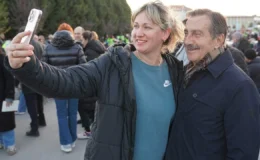 Tepebaşı’nda Sokak İftarı: 3 Bin Kişi Aynı Sofrada Buluştu