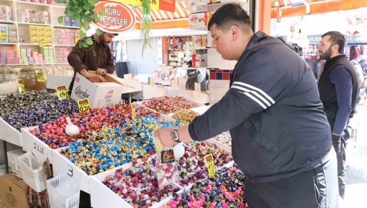 Eskişehir’de çarşısında bayram hareketliliği