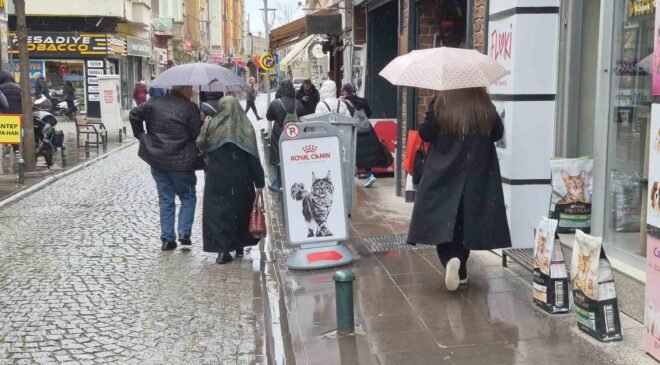 Eskişehir’de sağanak yağış etkili oldu