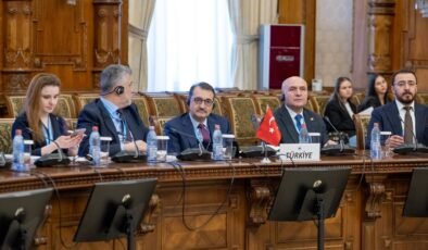 Fatih Dönmez Bükreş’te: Bölgesel İş Birliği Masaya Yatırıldı