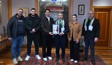 Filistin Yardımlaşma Derneği’nden Rektör Adıgüzel’e ziyaret
