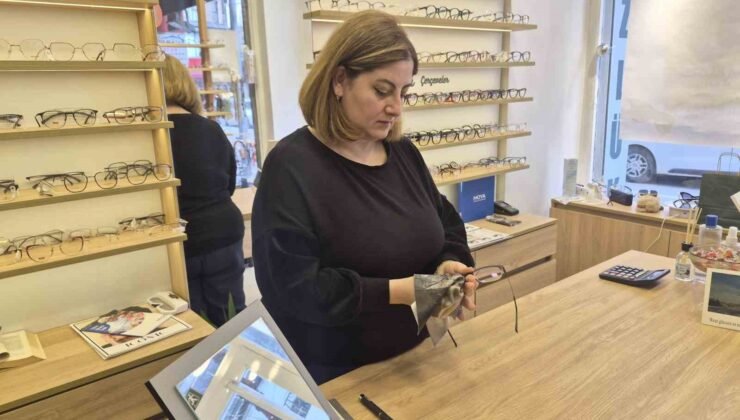 Gözlük uzmanından dijital ekran bağımlılığına karşı orijinal cam ve doğru filtreleme uyarısı