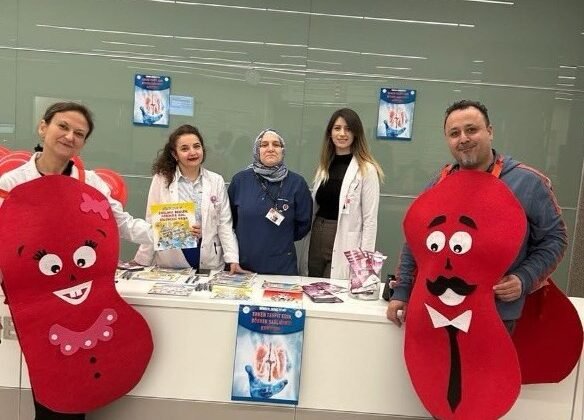 Hasta ve hasta yakınları böbrek hastalıkları hakkında bilgilendirildi