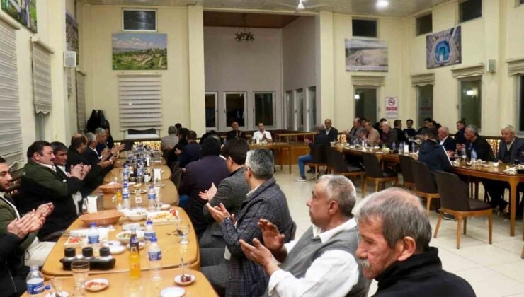 Hisarcık Kaymakamı Atam, muhtarlarla iftar sofrasında buluştu