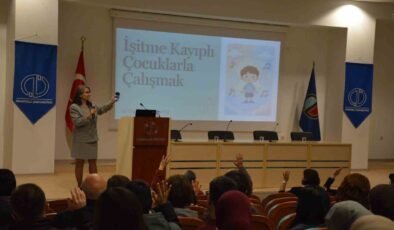 İşitme Kayıplı Çocuklarla Çalışma” semineri