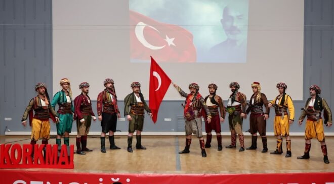 İstiklal Marşı’nın kabulü dolayısıyla tören yapıldı