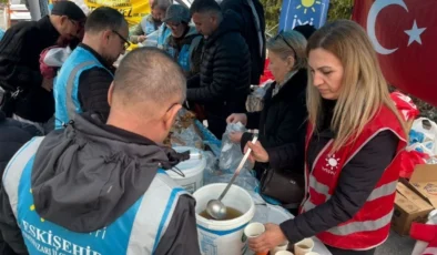 İYİ Parti’den Anlamlı İftar: Köprübaşı’nda Çanakkale Menüsü İkram Edildi