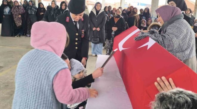 Kazada hayatını kaybeden uzman çavuş askeri törenle toprağa verildi