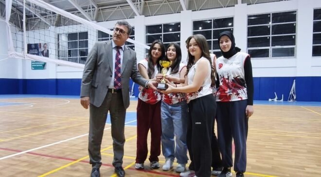 Kurumlar Arası Voleybol Turnuvası sona erdi