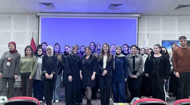 Kütahya’da ’Denetimli Serbestlikte Sosyal Hizmetin Rolü’ konulu panel