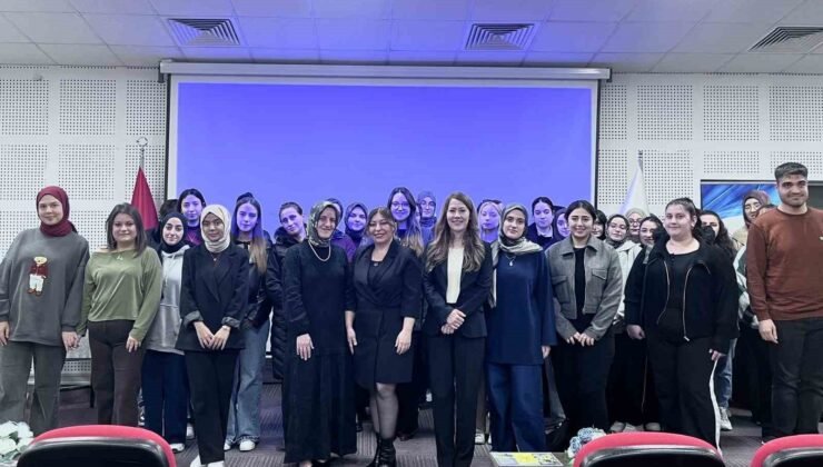 Kütahya’da ’Denetimli Serbestlikte Sosyal Hizmetin Rolü’ konulu panel