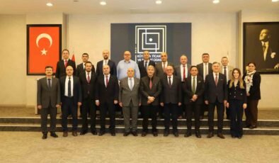 Kütahya’da ’mesleki eğitim’ KUTSO’nun ev sahipliğinde değerlendirildi