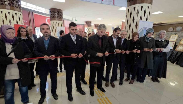 Kütahya’da Peygamber Efendimiz’in doğumunun 1500. yılı anısına hat, tezhip ve ebru sergisi açıldı