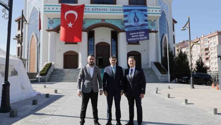 Kütahyaspor’un “43 bin bayrak” projesine ilk destek Vali Işın’dan