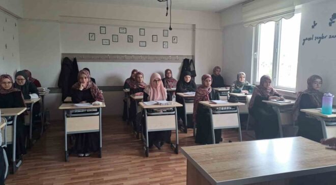 Müftü İmamoğlu: “Müslümanlar Kur’an-ı Kerim’i anlamalı ve hayatlarının merkezine almalı”