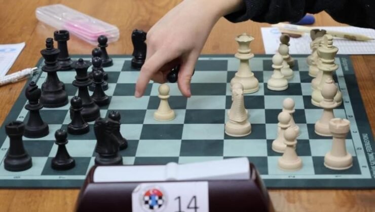 Okul Spor Faaliyetleri Satranç Küçükler İl Birinciliği Bilecik’te devam ediyor