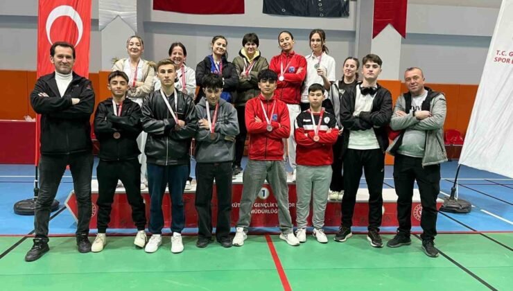 Pazarlar Spor Lisesi’nden atletizmde 15 madalya