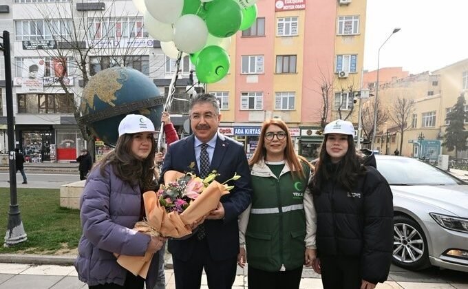 Resimler ve müziklerle bağımlılıklar anlatıldı