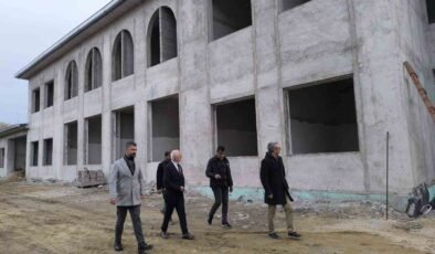 Sivrihisar’da yeni sağlık merkezlerinin yapımı sürüyor