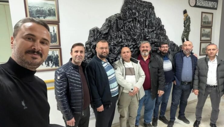 Şuhut Sağlık Meslek Lisesi’nin 98 mezunları iftar sofrasında buluştu