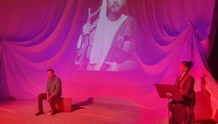 Tiyatro Anadolu, Düzce’de “Aşk Neyledi Yunus” ile sahne aldı