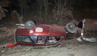 Uşak’ta iki otomobil çarpıştı: 2’si çocuk 5 yaralı