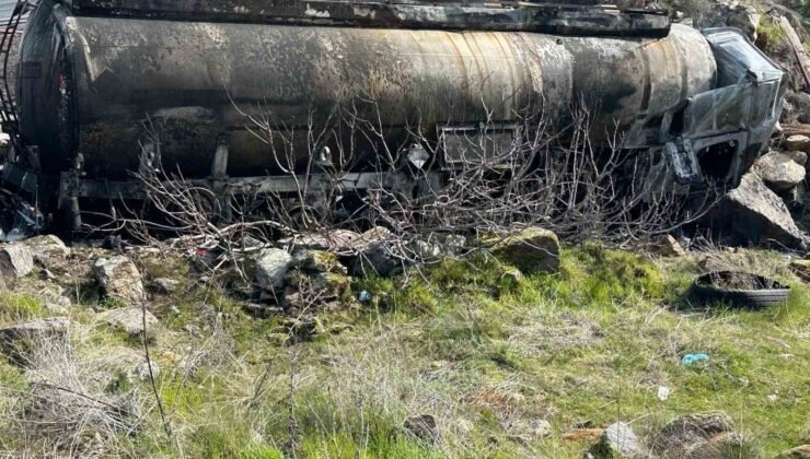 Uşak’ta mazot yüklü tanker alev alev yandı: 1 ölü