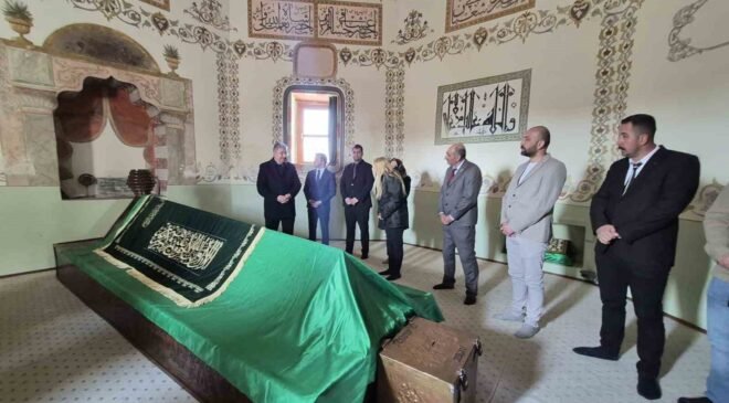 Vali Erdinç Yılmaz Seyitgazi’de tarihi mekanları yerinde inceledi