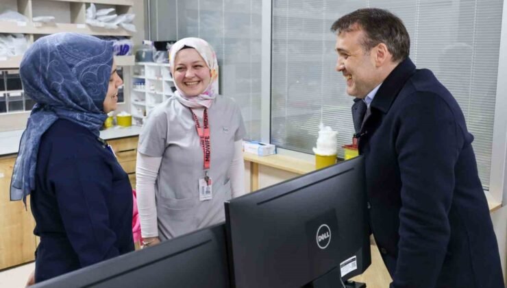 Vali Sözer Ramazan Bayramı’nın son günü hastane ve huzurevi ziyaretinde bulundu