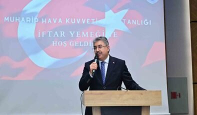 Vali Yılmaz: “Aziz şehitlerimizi ve kahraman gazilerimizi hiçbir zaman unutmayacağız”