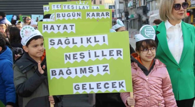 Yeşilay’dan Uşak’ta farkındalık yürüyüşü