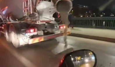 Yola beton dökerek seyreden mikser kameraya yansıdı