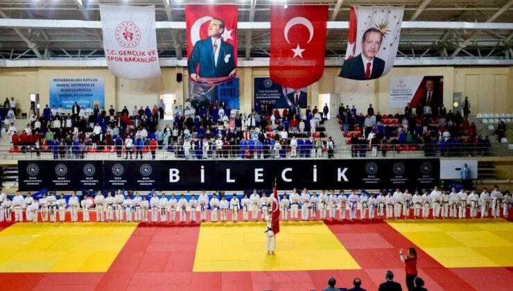 63 ilden 355 sporcu judo şampiyonası için Bilecik’te mücadele ediyor