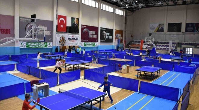 Afyonkarahisar’da masa tenisinde şampiyonlar belli oldu