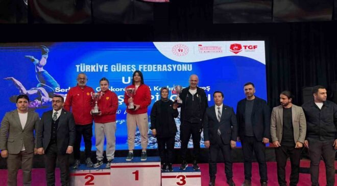 Afyonlu güreşçi Türkiye şampiyonu oldu