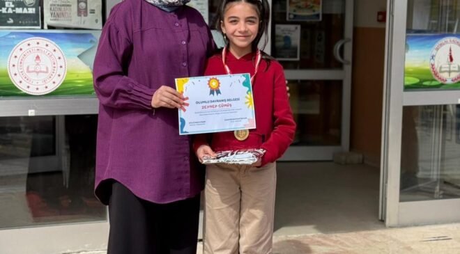 Altıntaş’ta minik öğrencinin çevre duyarlılığı