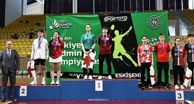 Badmintonun genç yıldızları Eskişehir’de buluştu