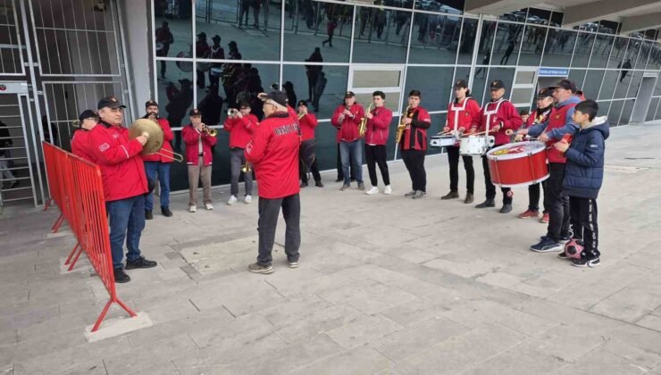 Bando EsEs’in kurucuları, Espana Cani’nin doğuş hikayesini anlattı