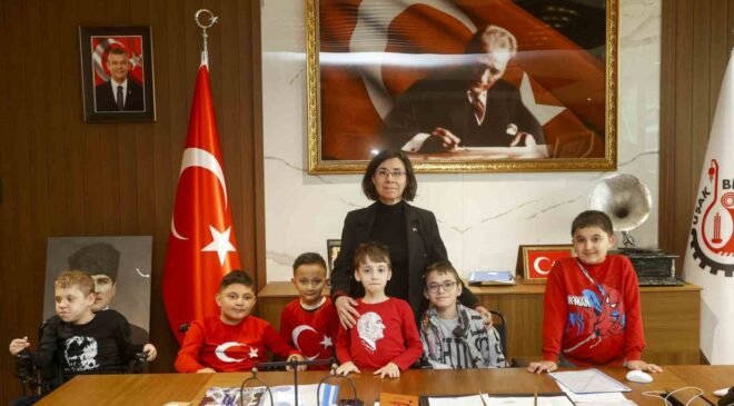 Başkanvekili Özkan özel misafirlerini ağırladı