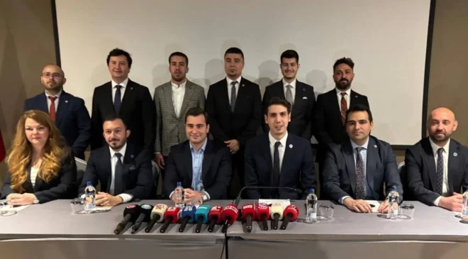 ESGİAD’dan Gençlere Destek: Gençlik Balosu Geliri Burs Olacak