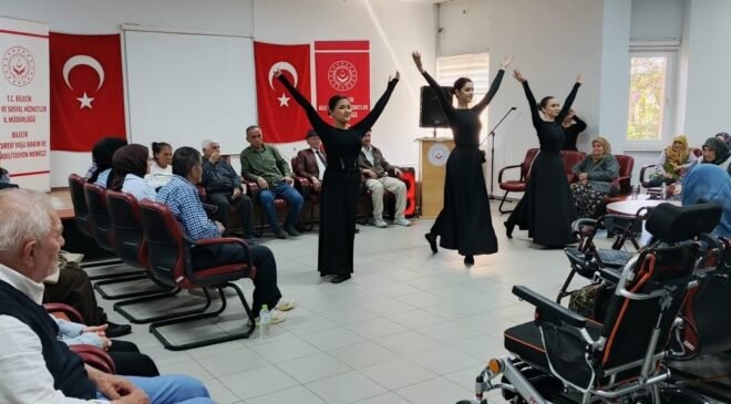 Bilecik huzurevinde Kafkas halk oyunlarıyla renkli anlar yaşandı