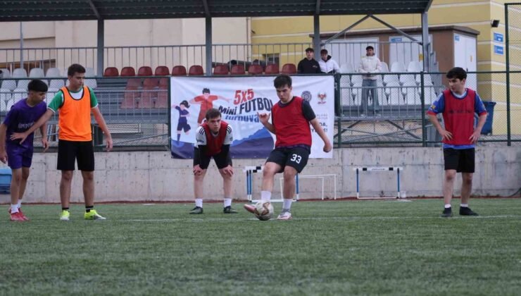 Bilecik’te 5×5 futbol turnuvası başladı