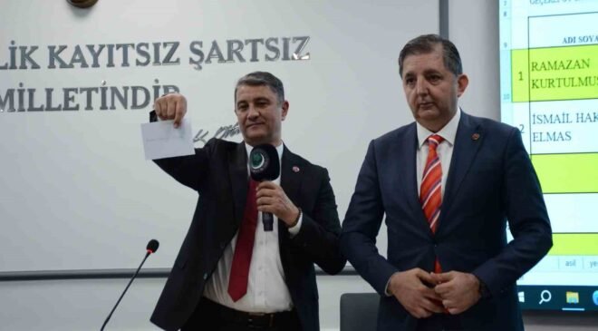 Bilecik’te İl Genel Meclisi Başkanlığı AK Parti’de kaldı