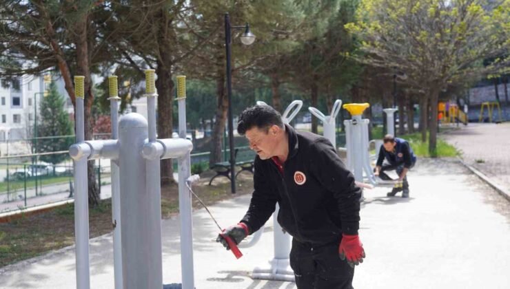 Bilecik’te park ve oyun alanlarına yeni kameriyeler yerleştirildi