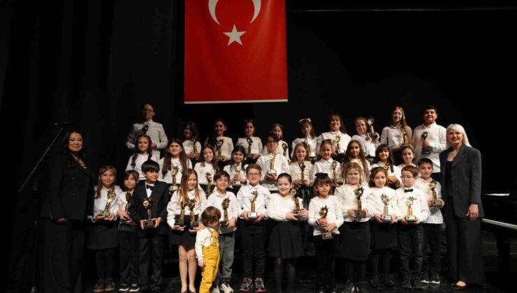 Bilecikli genç sanatçılar Bursa’daki müzik festivalinde sahne aldı