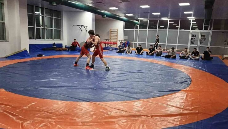 Bilecikli güreşçiler geleceğe hazırlanıyor