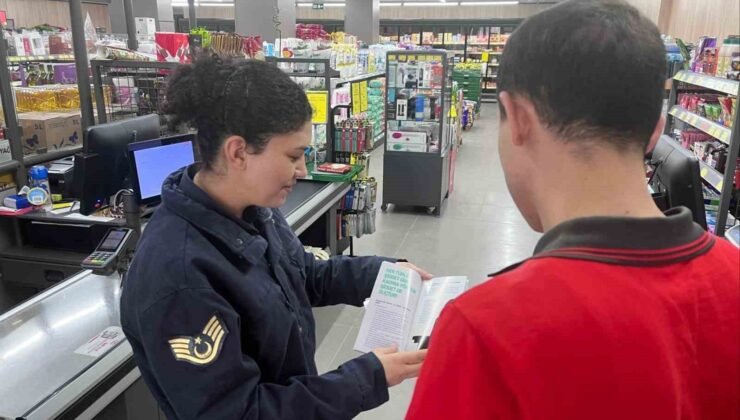 Bolvadin’de jandarma vatandaşlara kadına şiddetle mücadeleyi anlattı