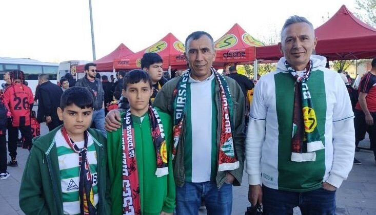 Bursasporlu taraftardan Eskişehirspor’a destek