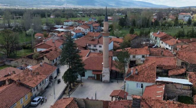 Caminin duvar boşluğundaki sır yüzyıllar sonra ortaya çıktı