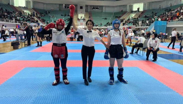 Diyarbakır’da düzenlenen Kick Boks Şampiyonasında Pazaryeri damgası